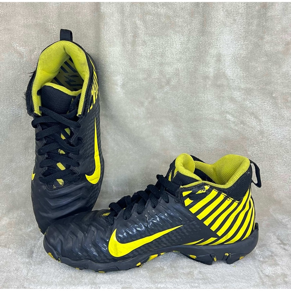 Nike Force Savage Shark 2 Football Cleats Black Yellow AT5710-002 Kids 5.5Y